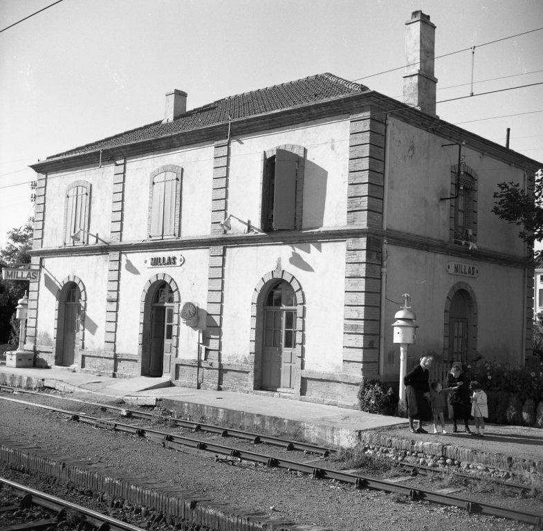 La Gare De Millas Chambres D'Hotes Exteriör bild
